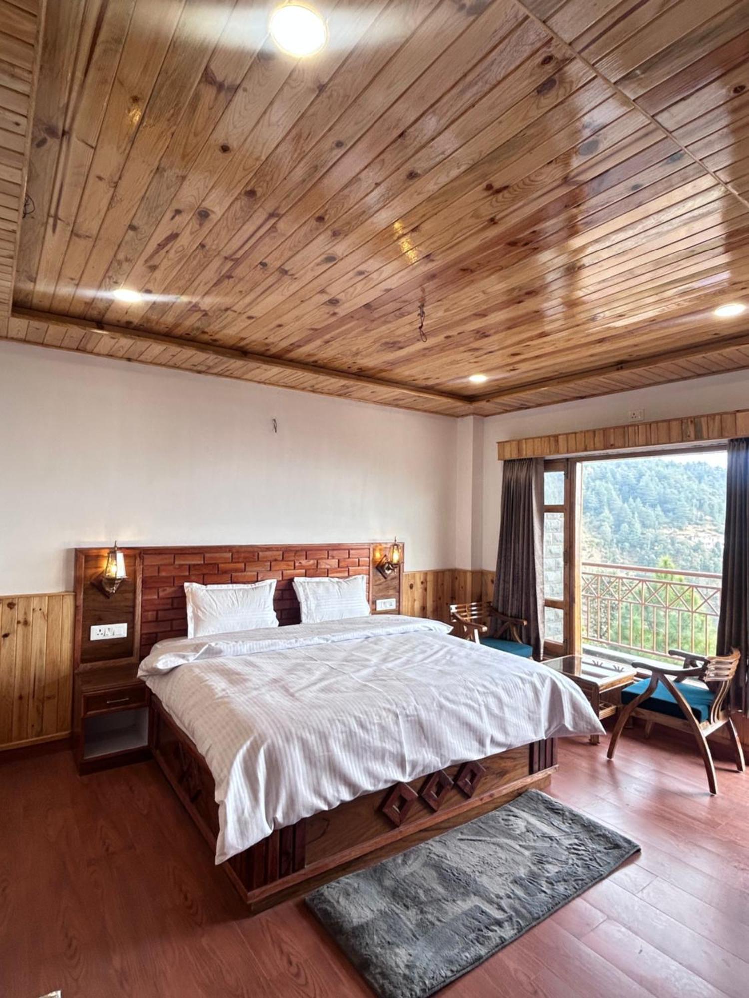 Shalom Hillcrest Inn Шимла Екстериор снимка