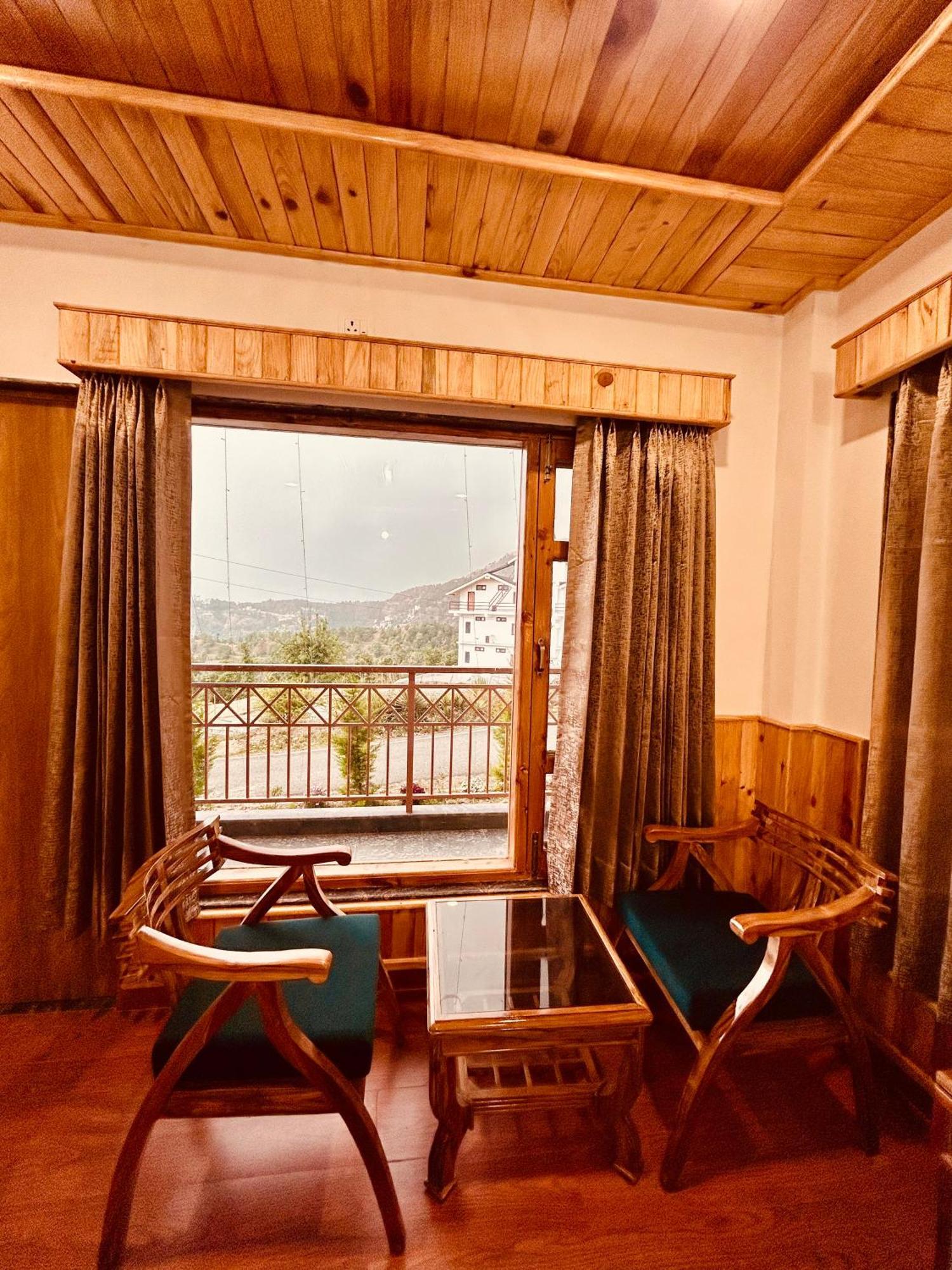 Shalom Hillcrest Inn Шимла Екстериор снимка
